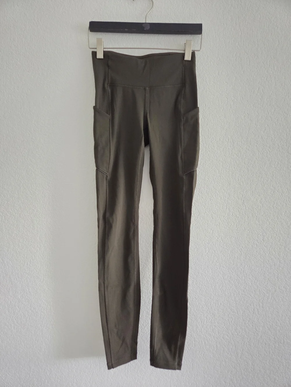 Lululemon Speed Up Tight Size 2 DWR 27